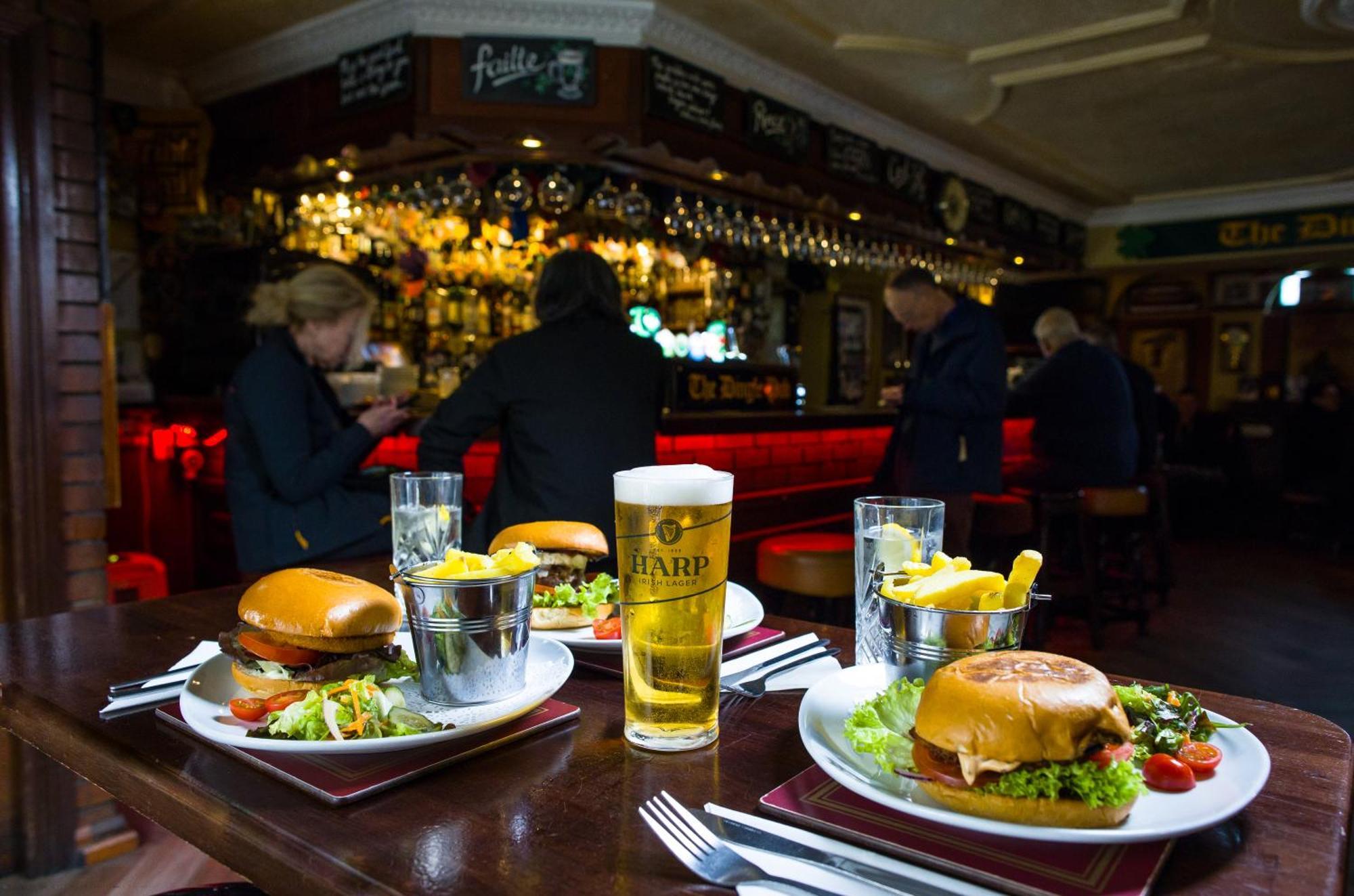 The Dingle Pub Rooms Экстерьер фото