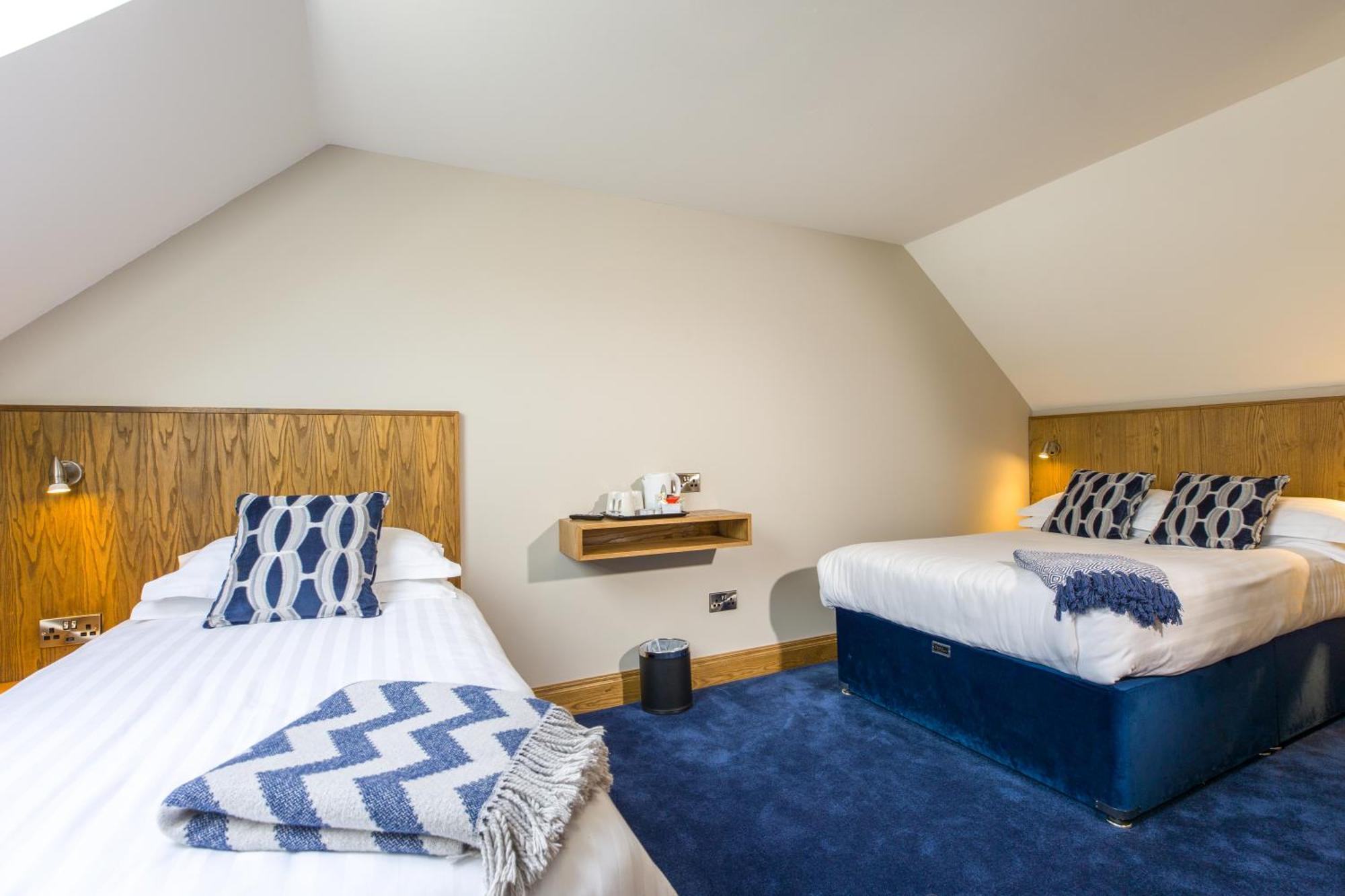The Dingle Pub Rooms Экстерьер фото